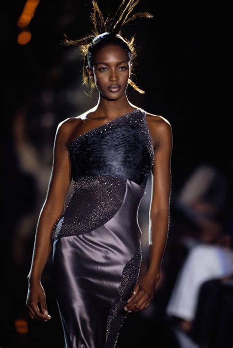 naomi campbell versace 2017|naomi campbell versace 90s.